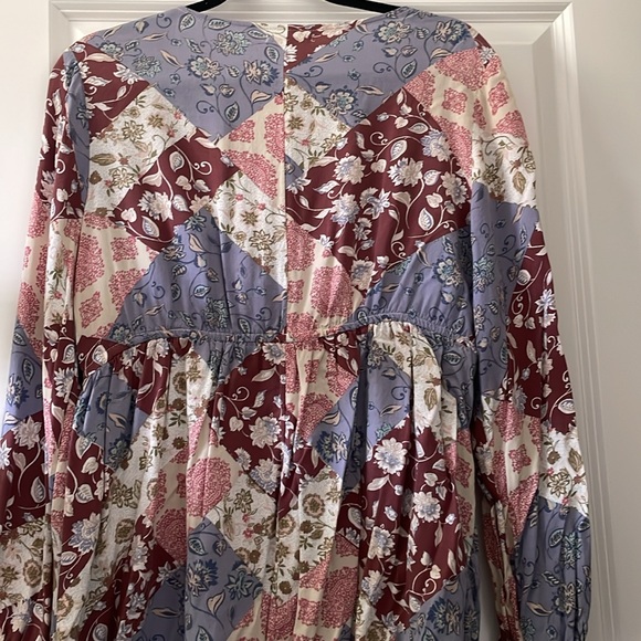Floral tunic/shirt - Picture 5 of 5